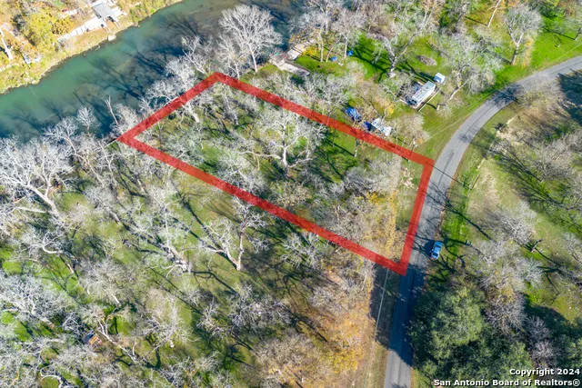 340 Deer Slayer Seguin, TX 78155