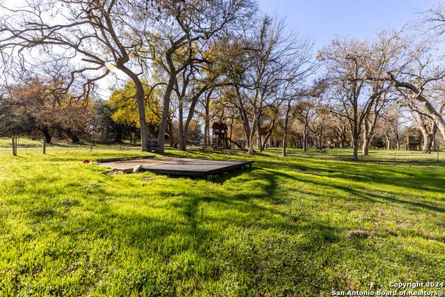 340 Deer Slayer Seguin, TX 78155