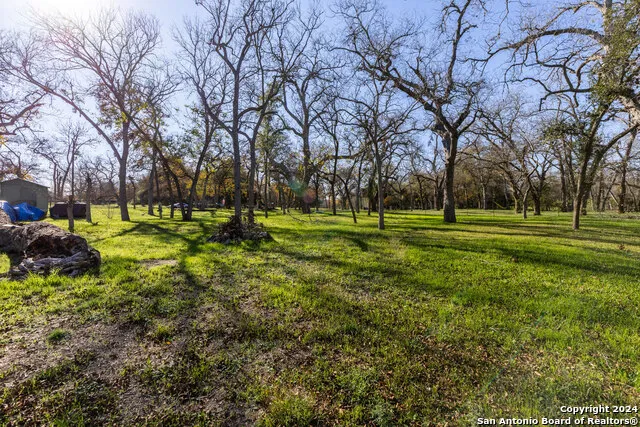 340 Deer Slayer Seguin, TX 78155