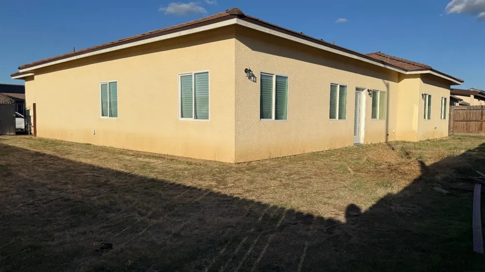 2772 Valley View Street Selma, CA 93662