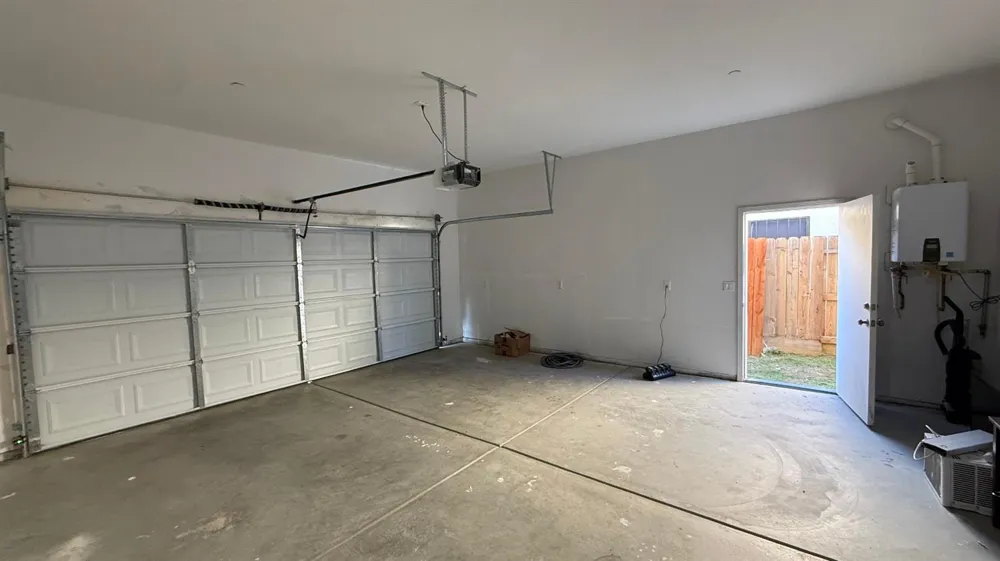 2772 Valley View Street Selma, CA 93662