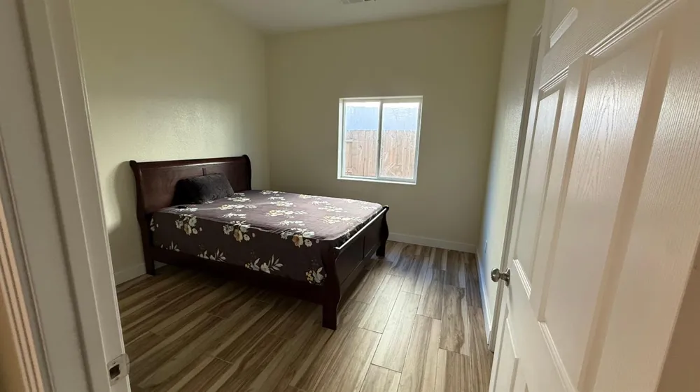 2772 Valley View Street Selma, CA 93662