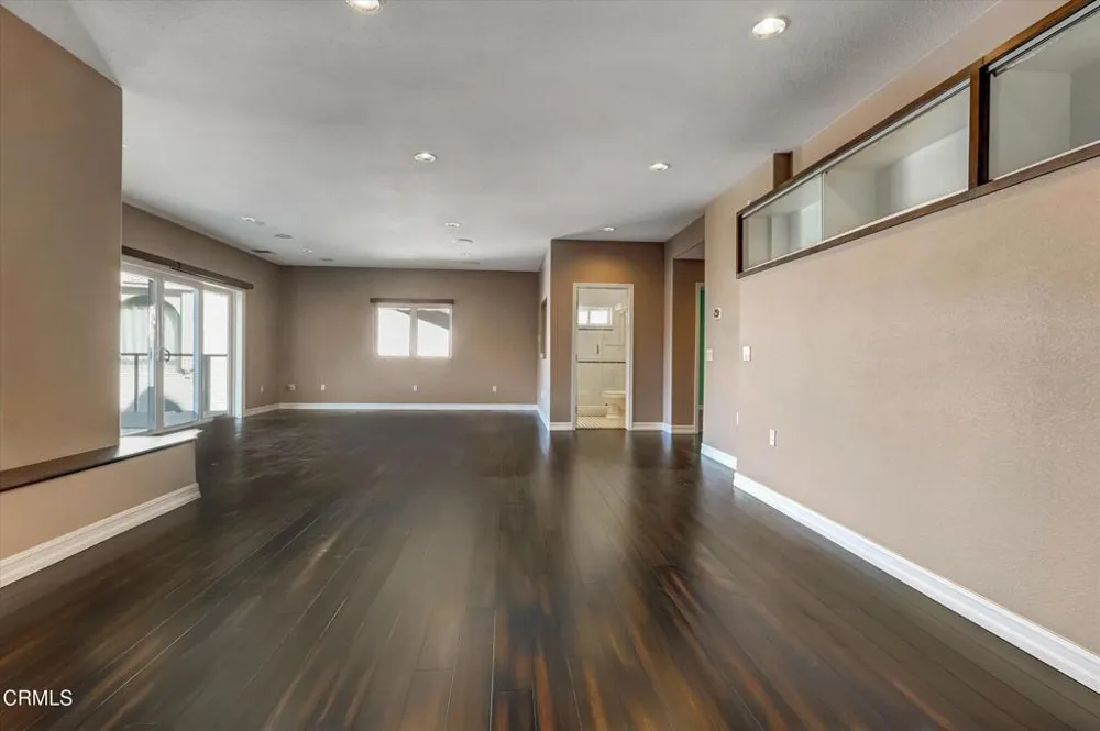 561 S Ventu Park Road Newbury Park, CA 91320