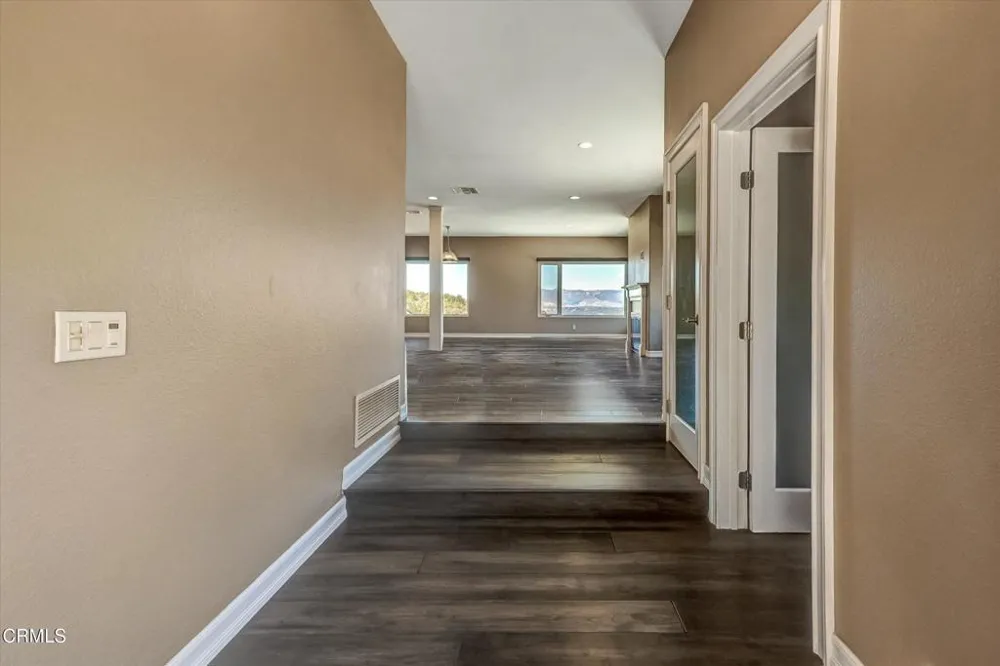 561 S Ventu Park Road Newbury Park, CA 91320