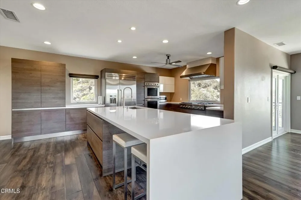 561 S Ventu Park Road Newbury Park, CA 91320