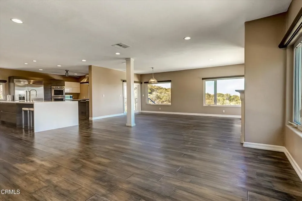 561 S Ventu Park Road Newbury Park, CA 91320