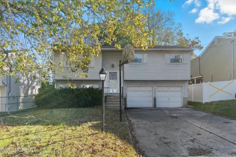 1622 Oakwood Road