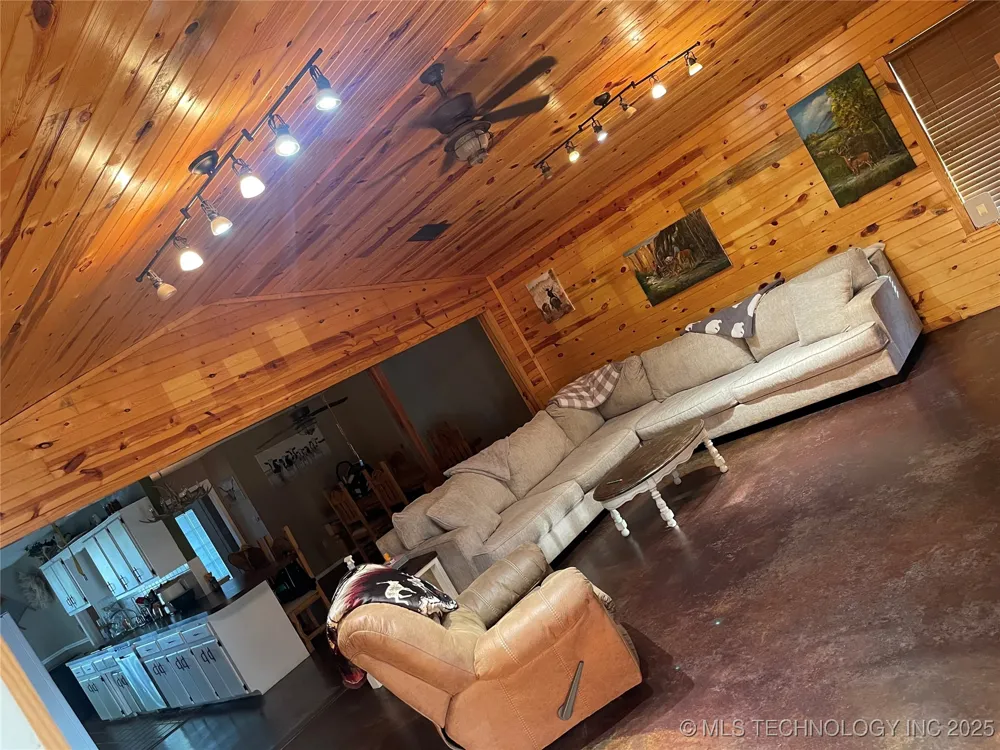 107794 S 4540 Vian, OK 74962