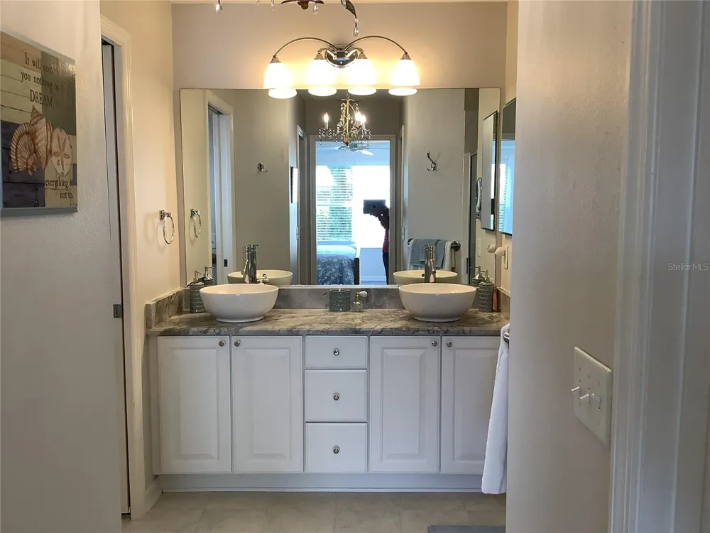 890 HAYNESVILLE WAY The Villages, FL 32162