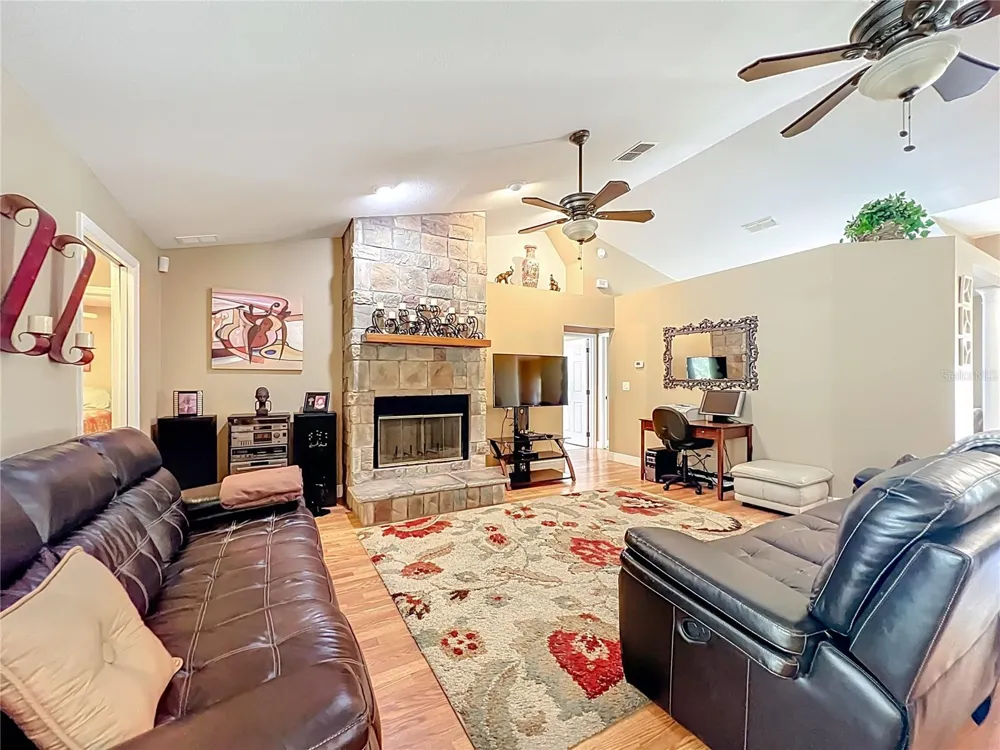 12611 NE 36TH AVENUE Anthony, FL 32617
