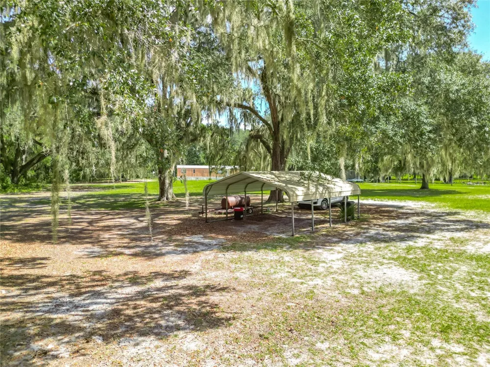 12611 NE 36TH AVENUE Anthony, FL 32617