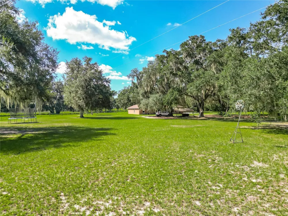 12611 NE 36TH AVENUE Anthony, FL 32617