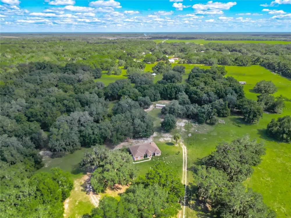 12611 NE 36TH AVENUE Anthony, FL 32617