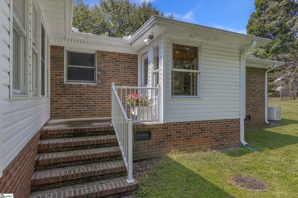 316 Mountain Estates Road Pickens, SC 29671