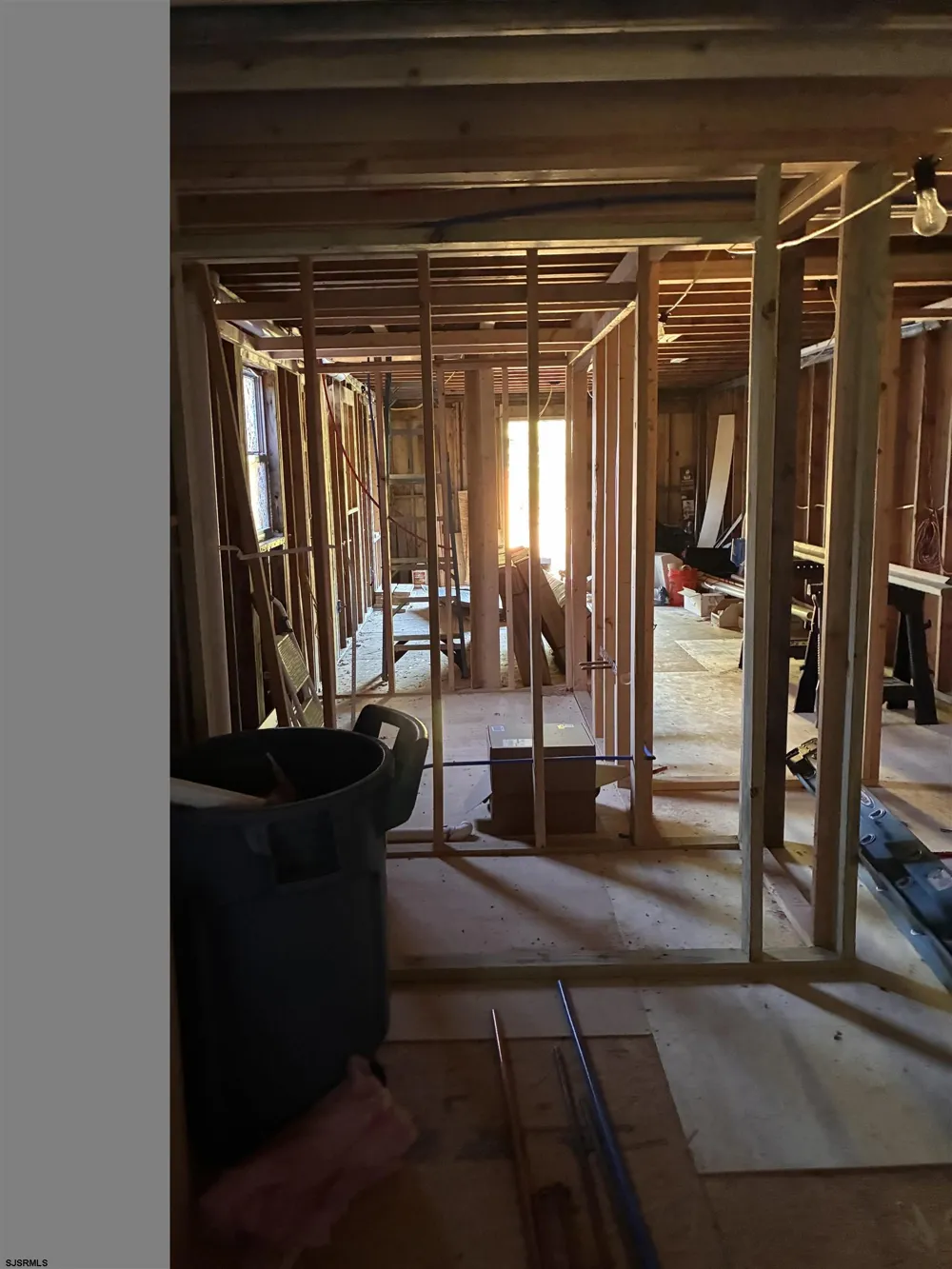 1073 Dragston Road Port Norris, NJ 08349