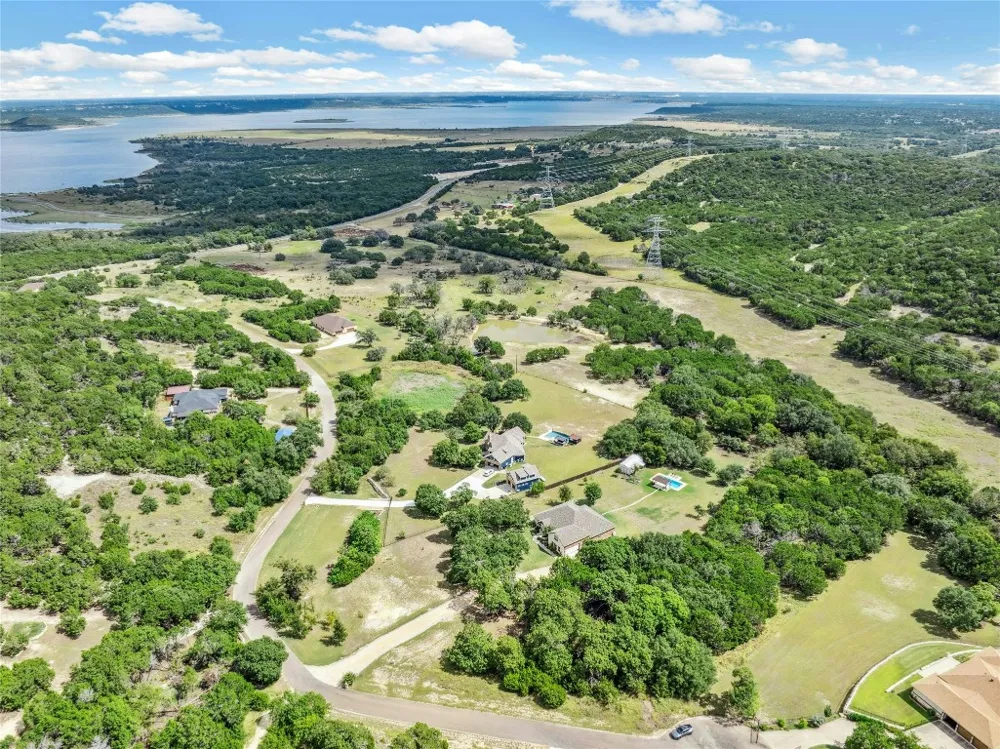 1386 Windy Hill Salado, TX 76571