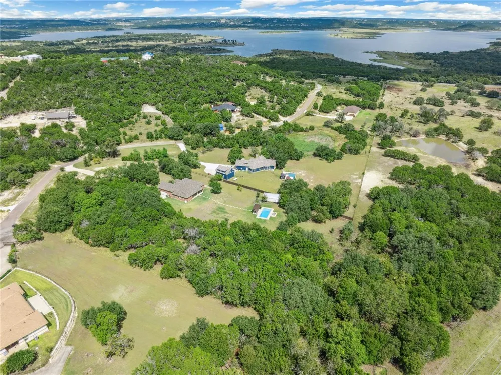 1386 Windy Hill Salado, TX 76571
