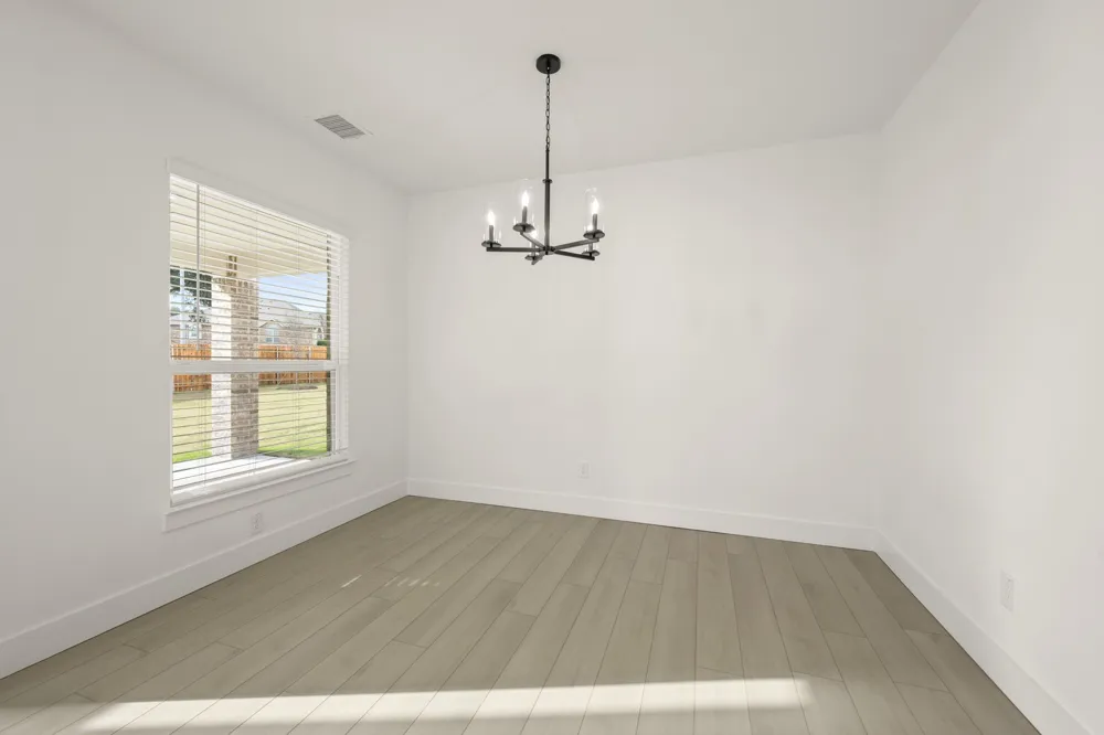 405 Newpark Boulevard DeSoto, TX 75115
