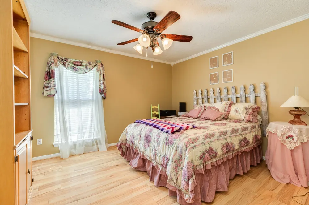 229 Yaupon Drive Brazoria, TX 77422