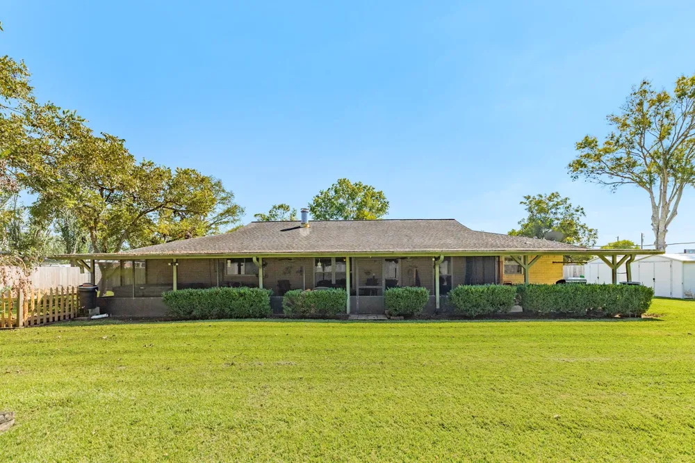229 Yaupon Drive Brazoria, TX 77422