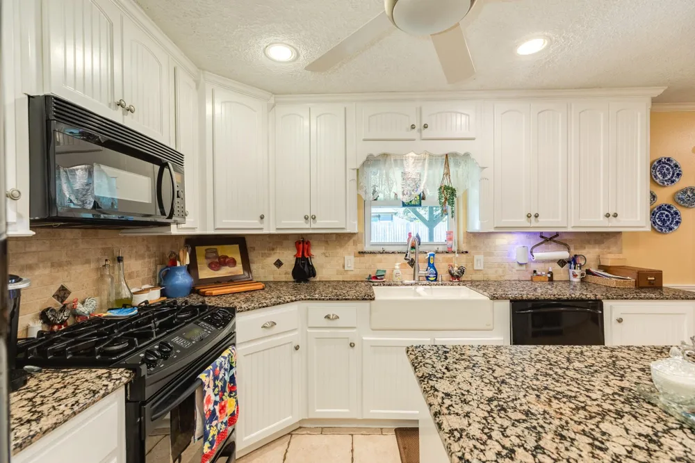 229 Yaupon Drive Brazoria, TX 77422