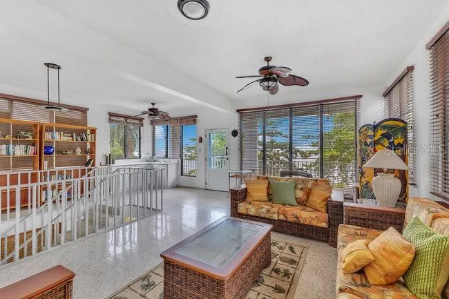 40 CALLE SURF BO ENSENADA Rincon, PR 00677