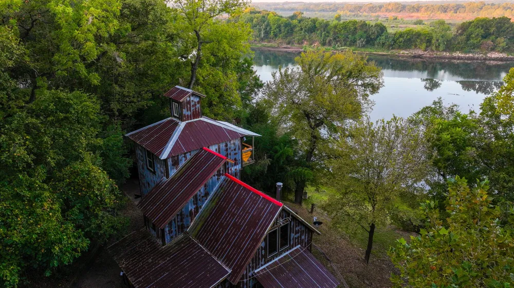 1294 River Road Colbert, OK 74733