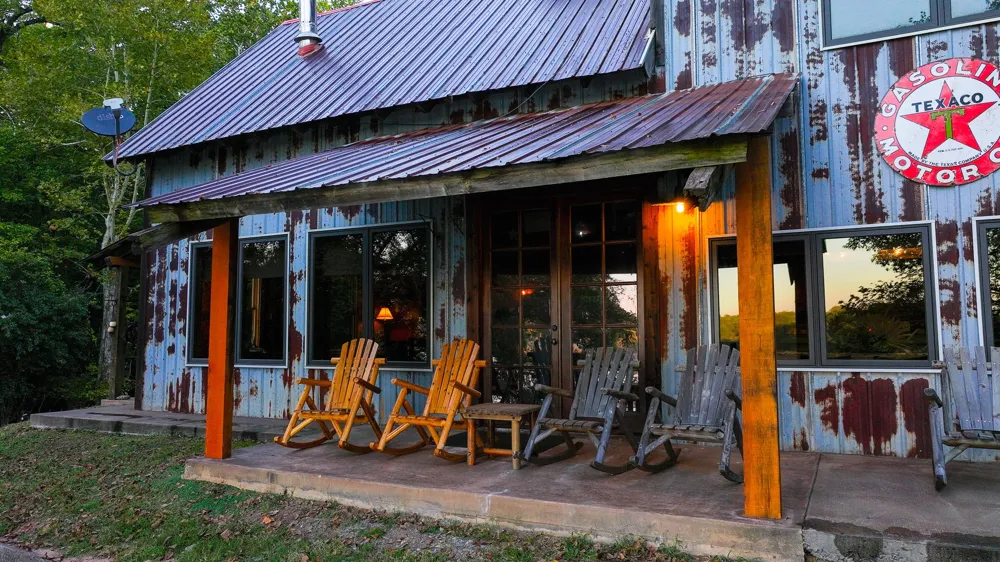 1294 River Road Colbert, OK 74733