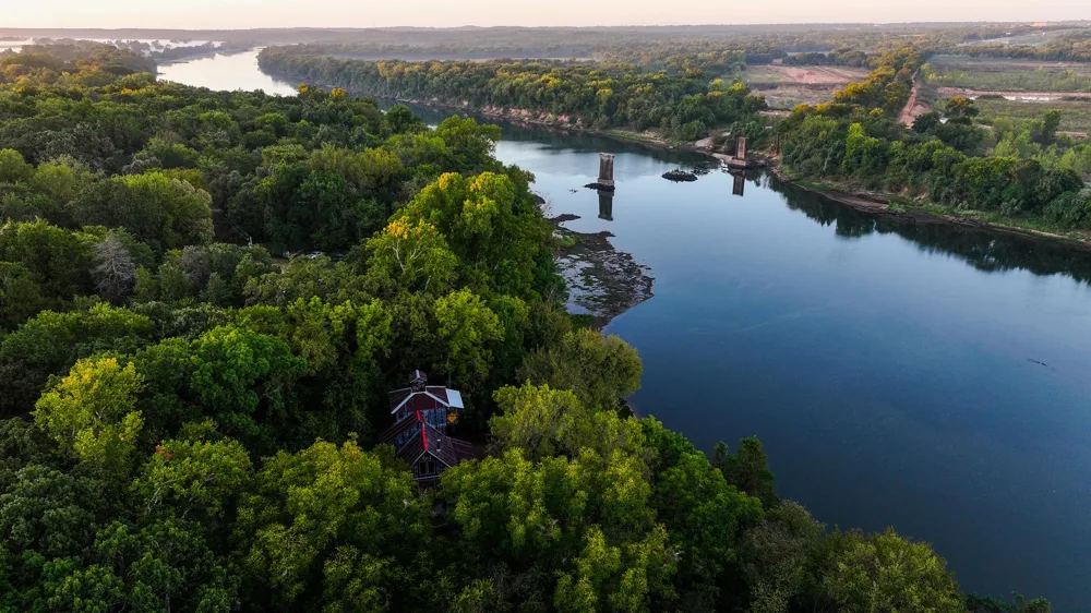 1294 River Road Colbert, OK 74733