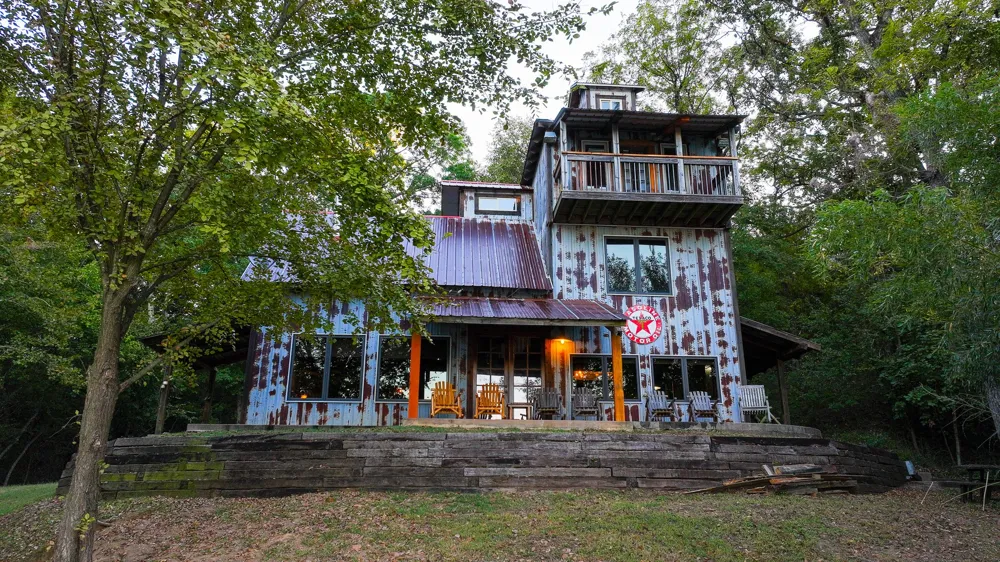 1294 River Road Colbert, OK 74733