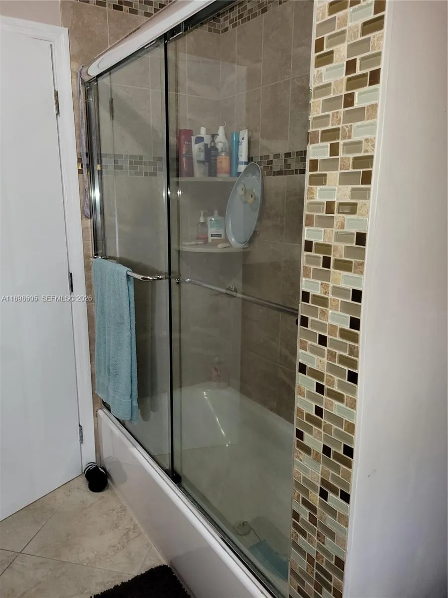 Address Not Shown South Miami, FL 33143