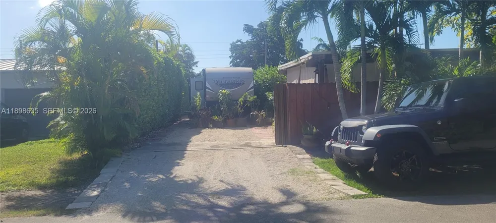 Address Not Shown South Miami, FL 33143