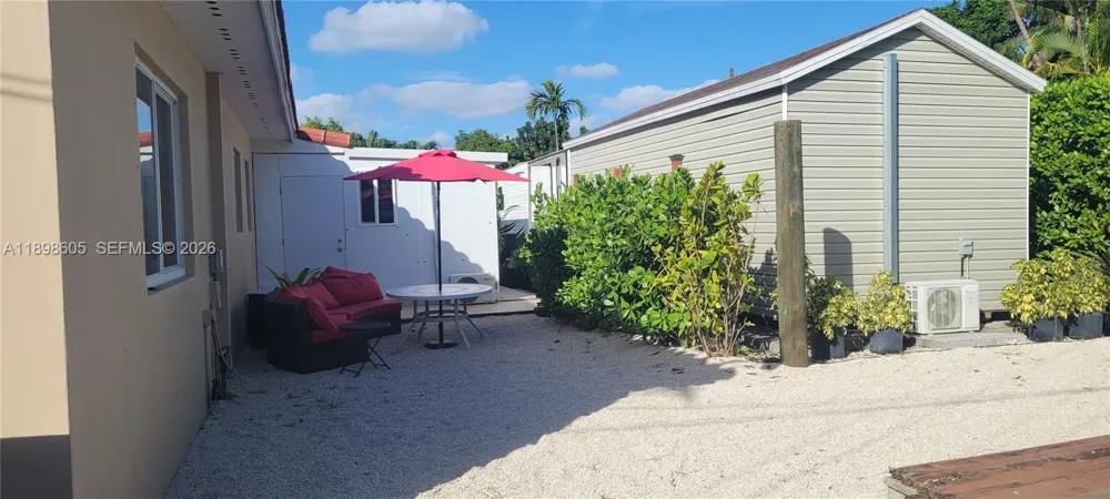Address Not Shown South Miami, FL 33143