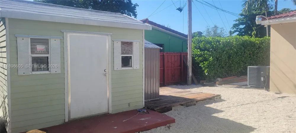 Address Not Shown South Miami, FL 33143
