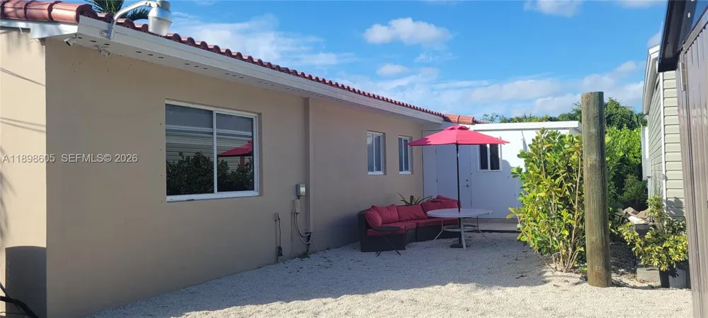 Address Not Shown South Miami, FL 33143