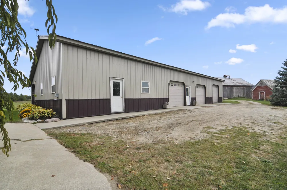 3626 90th Avenue Evart Township, MI 49631