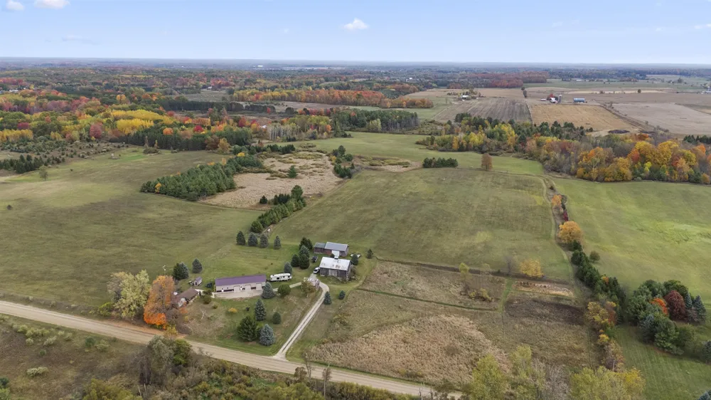3626 90th Avenue Evart Township, MI 49631