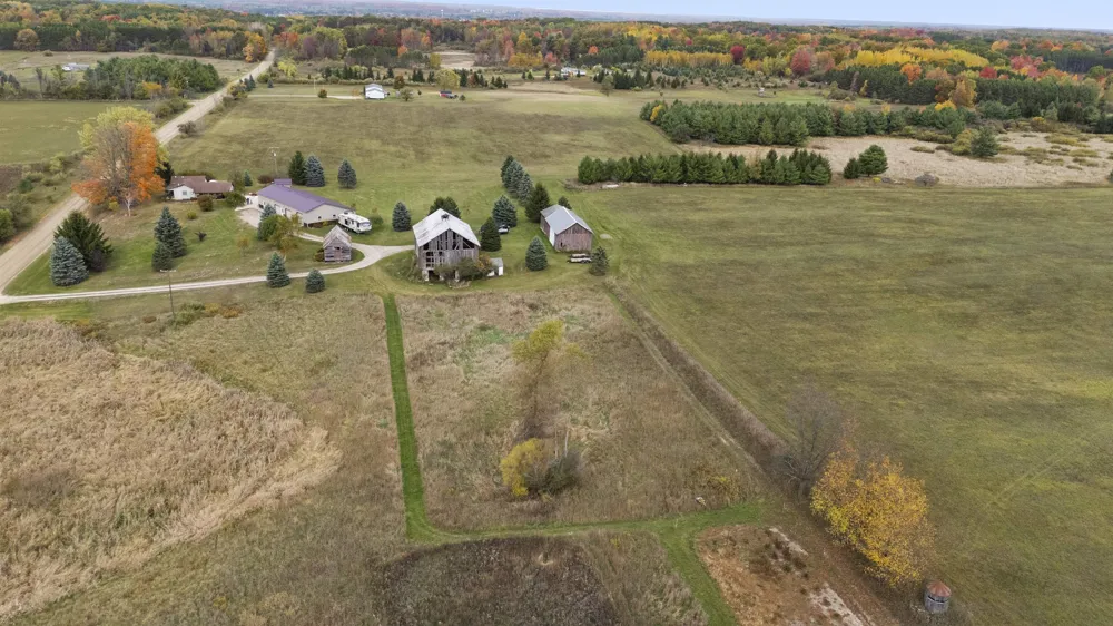 3626 90th Avenue Evart Township, MI 49631