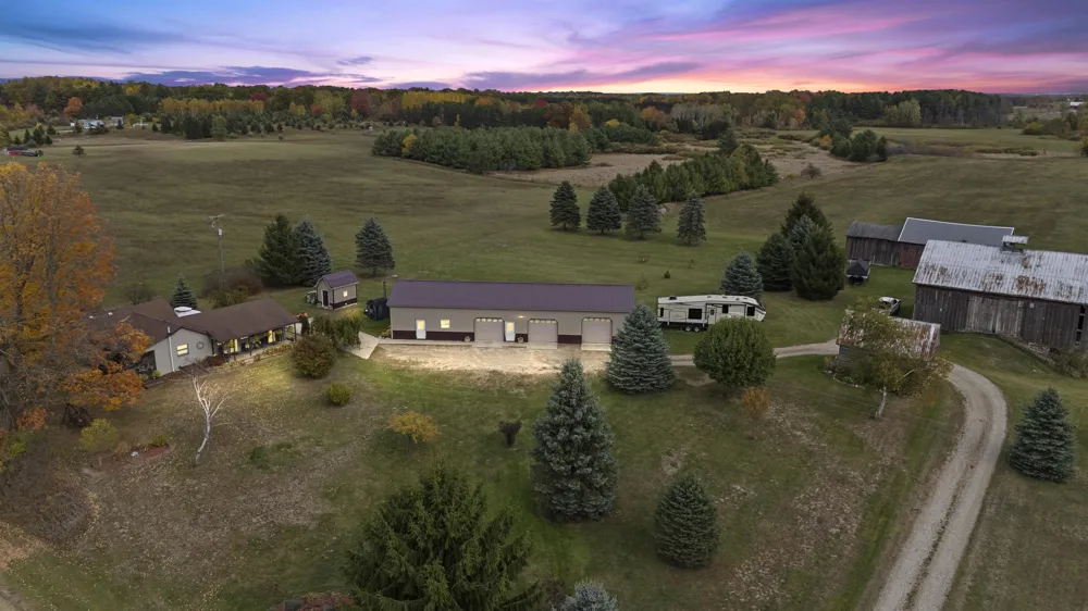 3626 90th Avenue Evart Township, MI 49631
