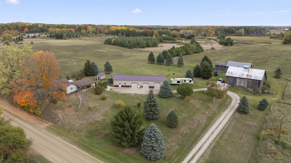 3626 90th Avenue Evart Township, MI 49631