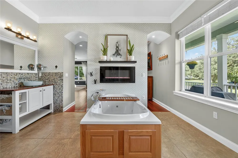 301 SARATOGA DRIVE Satsuma, FL 32189