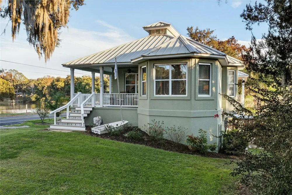 301 SARATOGA DRIVE Satsuma, FL 32189