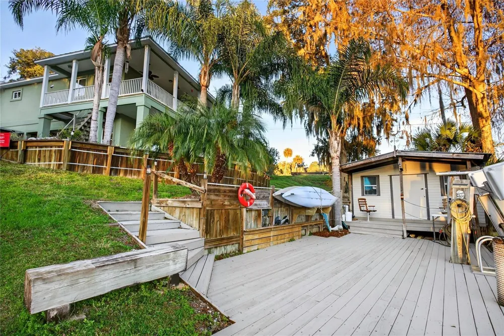 301 SARATOGA DRIVE Satsuma, FL 32189