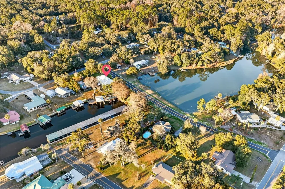 301 SARATOGA DRIVE Satsuma, FL 32189