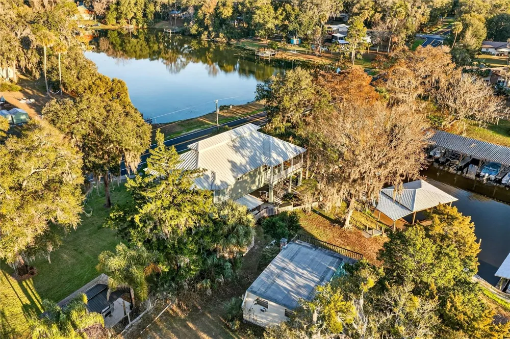 301 SARATOGA DRIVE Satsuma, FL 32189