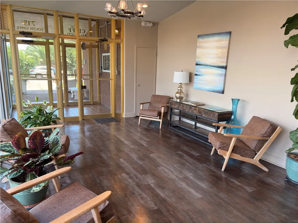 715 S Upper Broadway Street #304 Corpus Christi, TX 78401