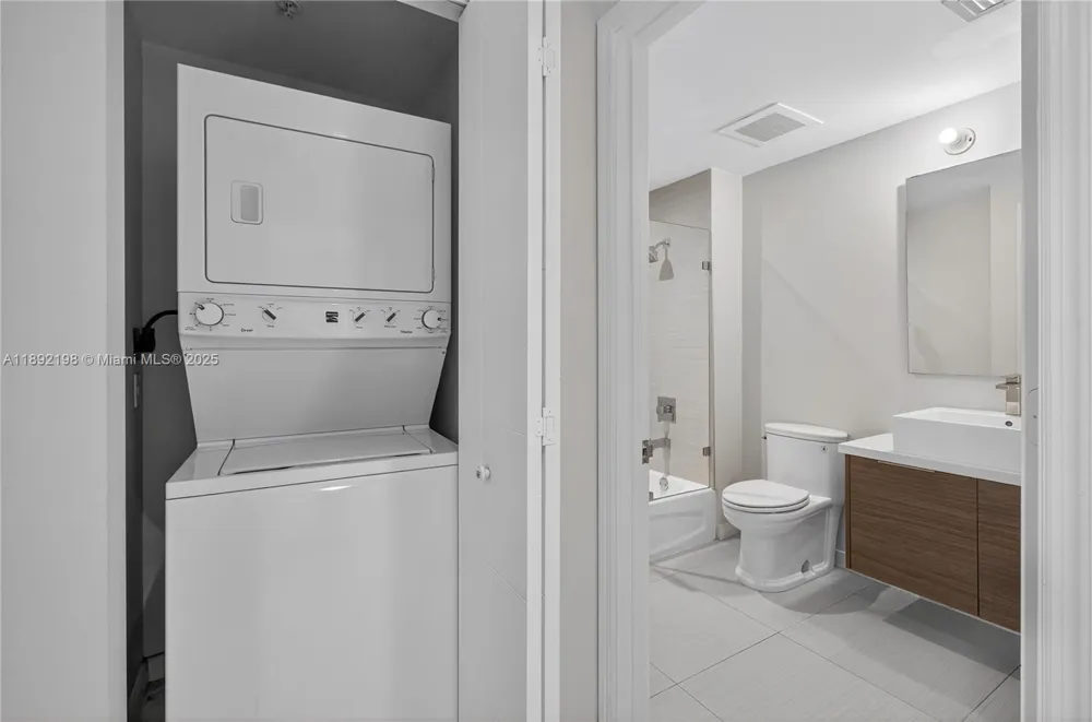 1010 SW 2nd Ave #603 Miami, FL 33130