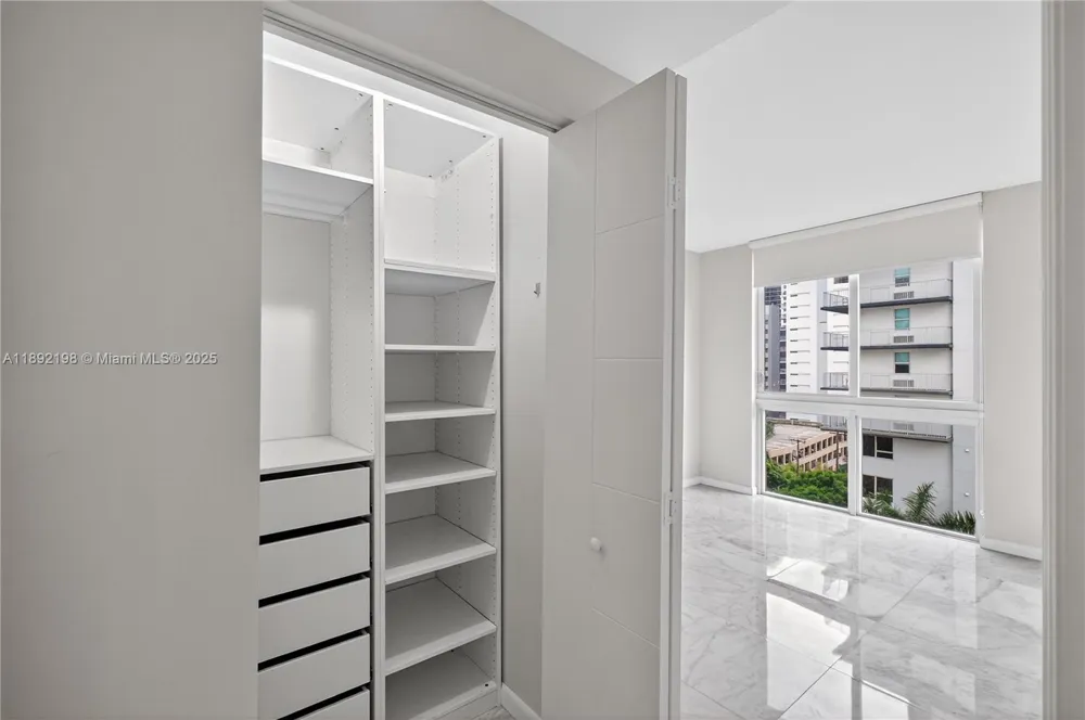 1010 SW 2nd Ave #603 Miami, FL 33130