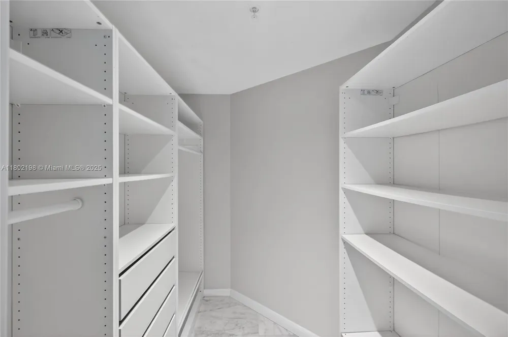 1010 SW 2nd Ave #603 Miami, FL 33130