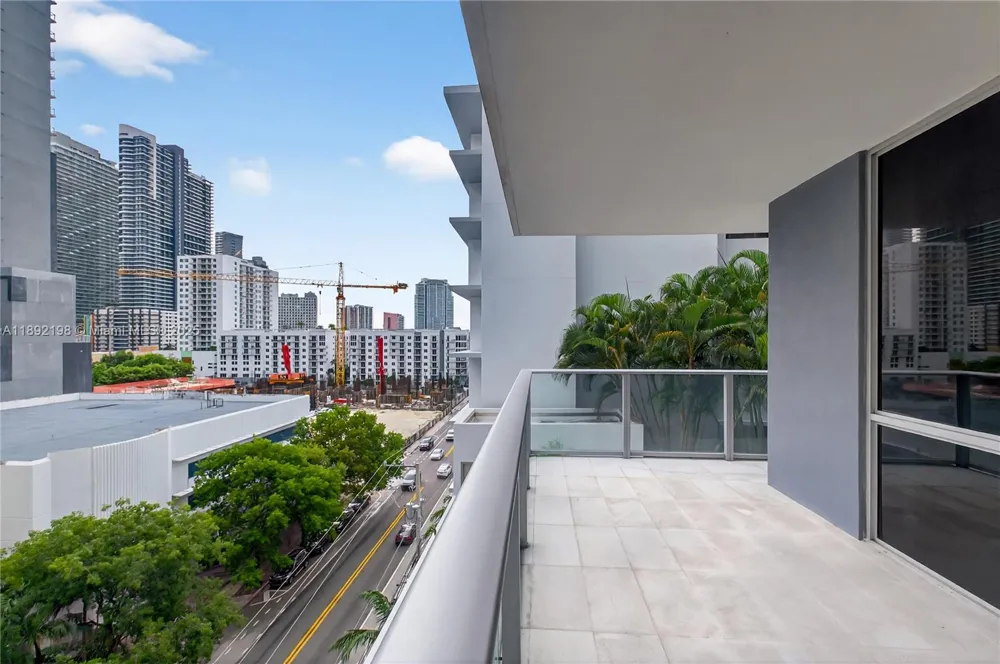 1010 SW 2nd Ave #603 Miami, FL 33130